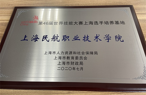 韩国大尺度巜偷欢2