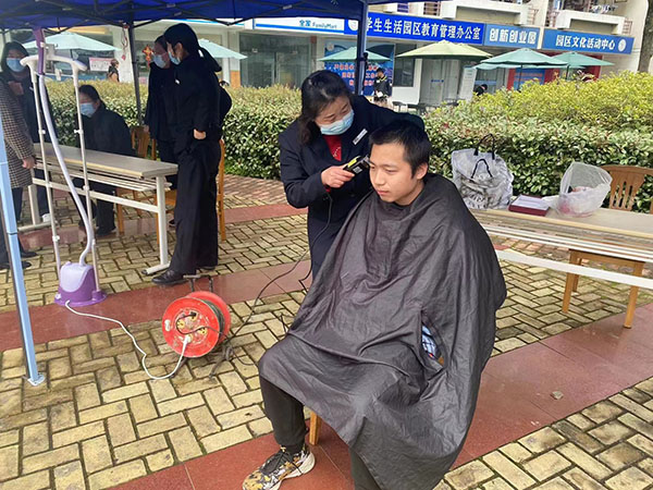 韩国大尺度巜偷欢2