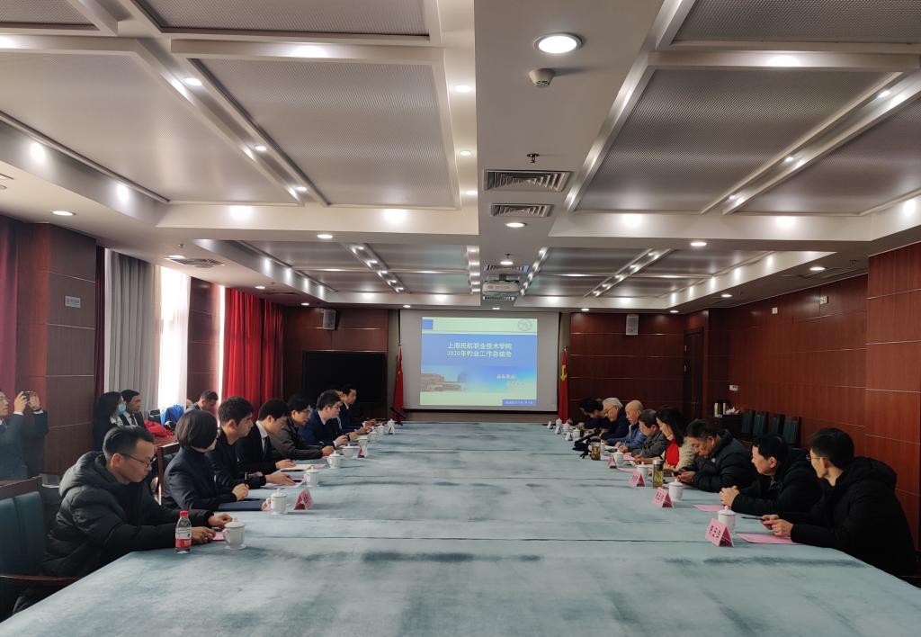 韩国大尺度巜偷欢2