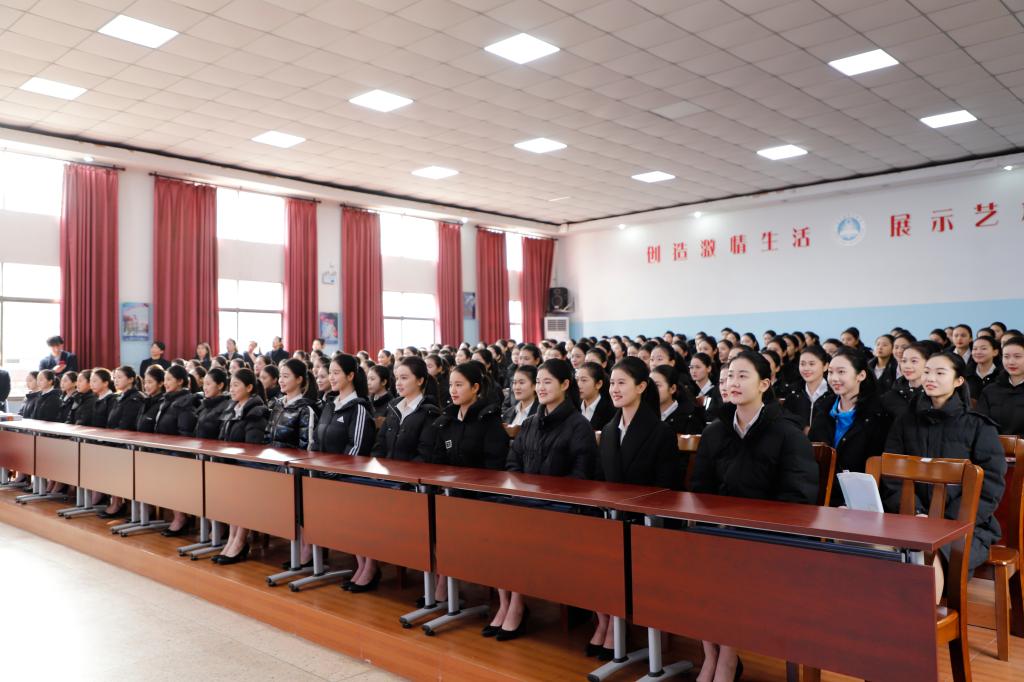 韩国大尺度巜偷欢2