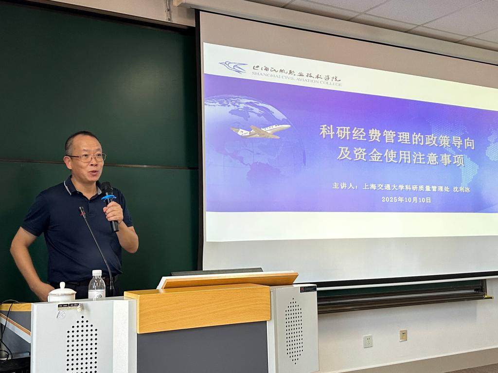 韩国大尺度巜偷欢2
