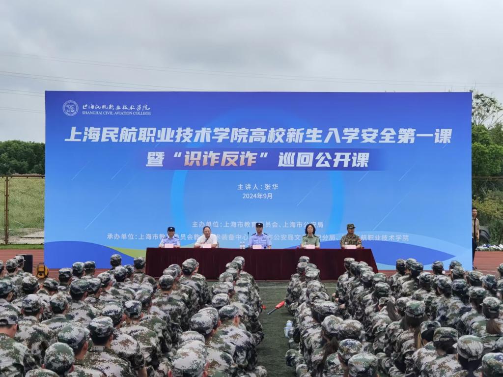 韩国大尺度巜偷欢2