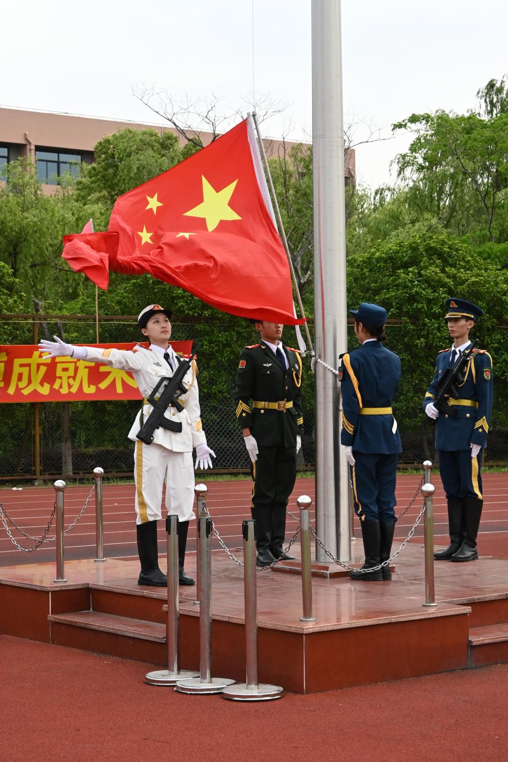 韩国大尺度巜偷欢2