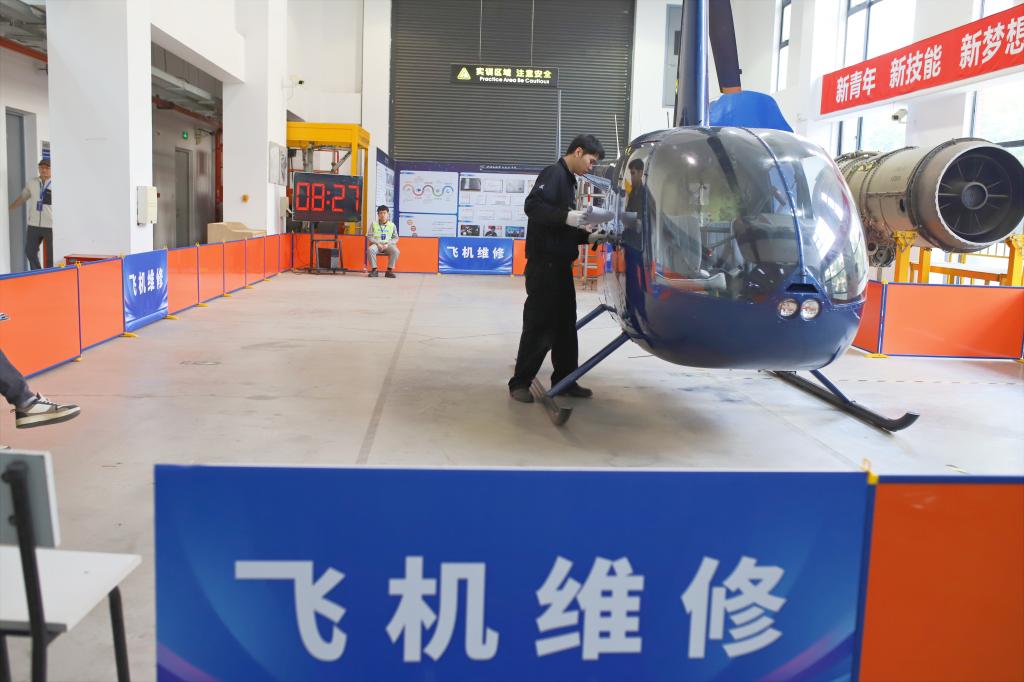 韩国大尺度巜偷欢2