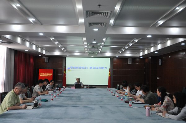 韩国大尺度巜偷欢2