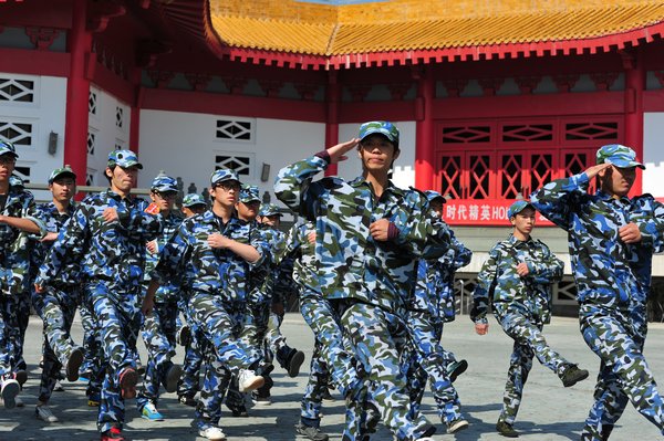 韩国大尺度巜偷欢2