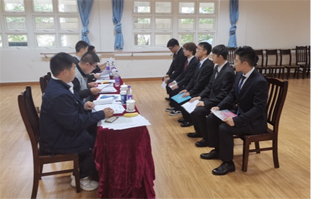 韩国大尺度巜偷欢2