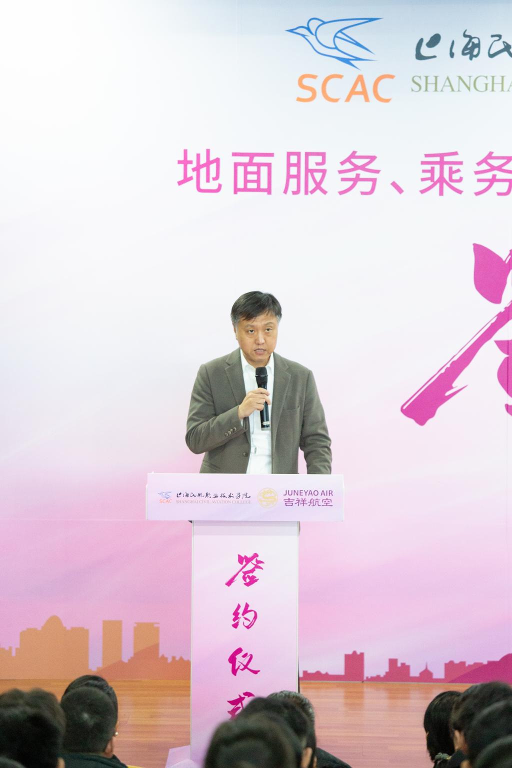 韩国大尺度巜偷欢2