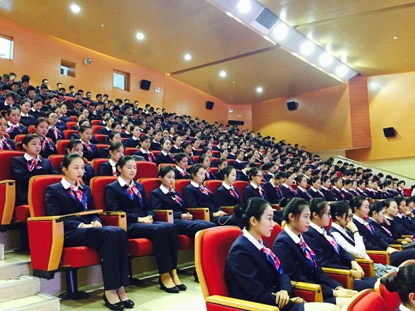 韩国大尺度巜偷欢2