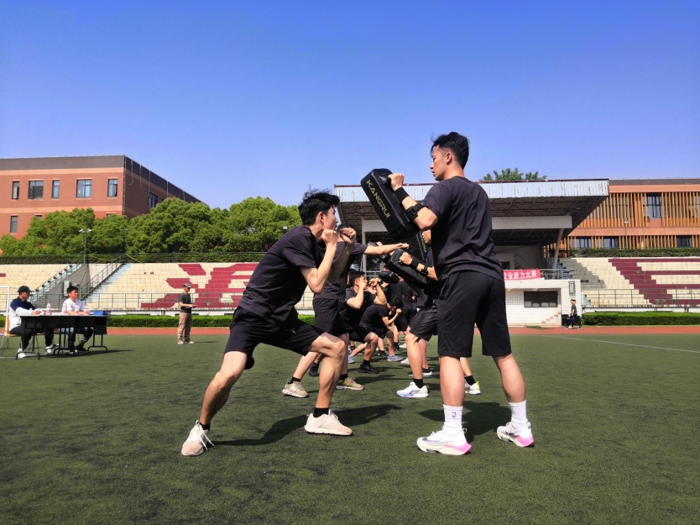 韩国大尺度巜偷欢2