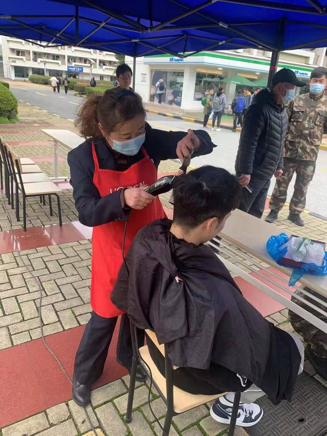 韩国大尺度巜偷欢2