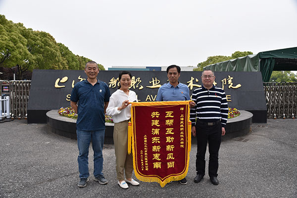 韩国大尺度巜偷欢2