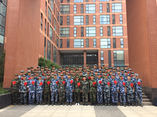 韩国大尺度巜偷欢2