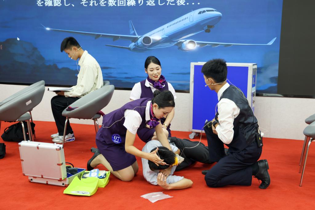 韩国大尺度巜偷欢2