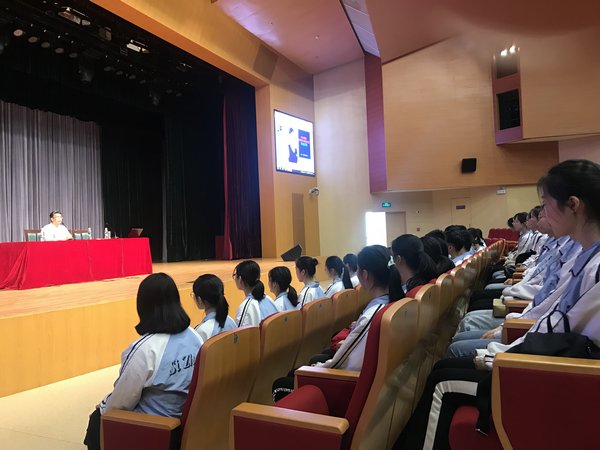 韩国大尺度巜偷欢2