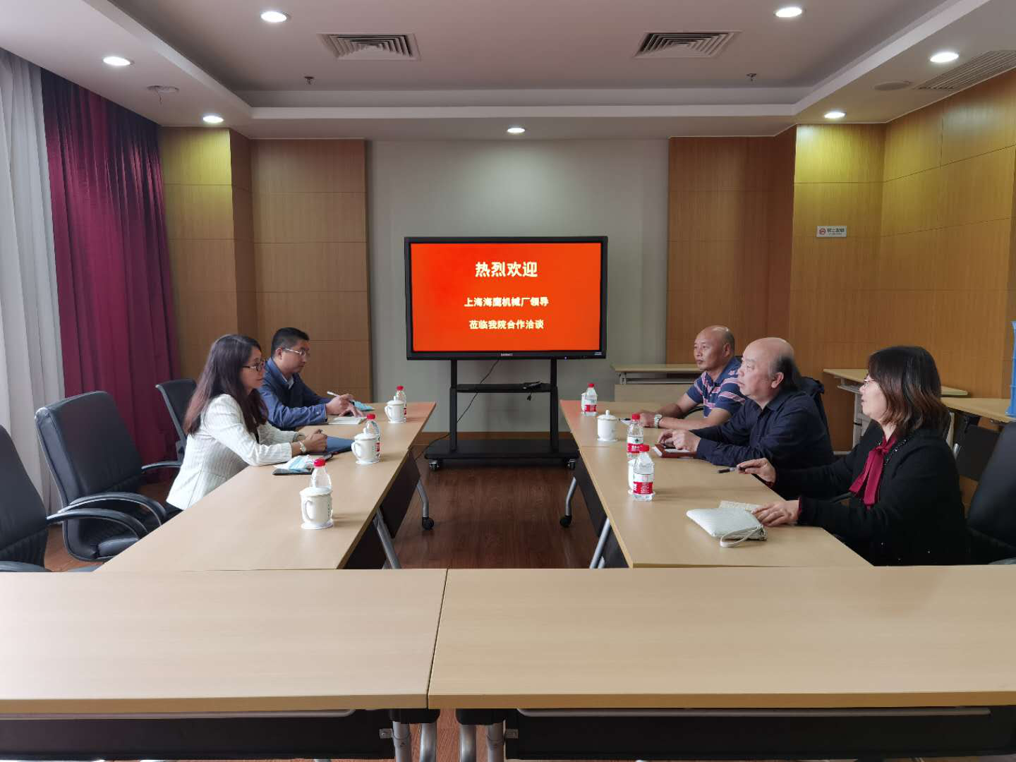 韩国大尺度巜偷欢2
