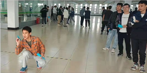 韩国大尺度巜偷欢2