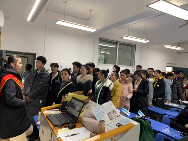 韩国大尺度巜偷欢2