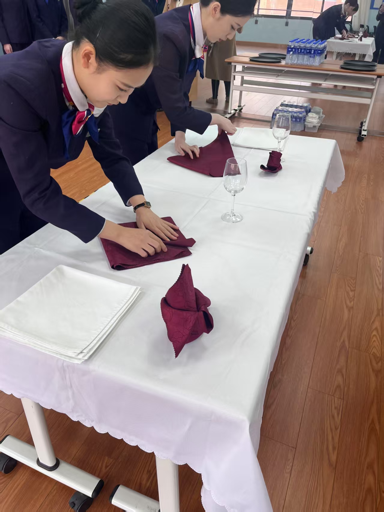 韩国大尺度巜偷欢2